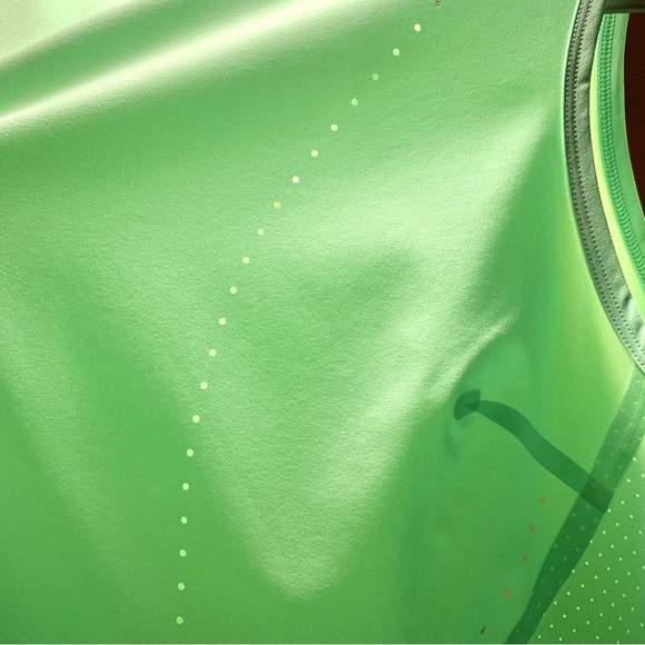 NEW Lululemon SZ.6 Womens Swift Ventilated Running Tank BNWT - Picture 7 of 9